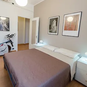 Roomy Apartamento