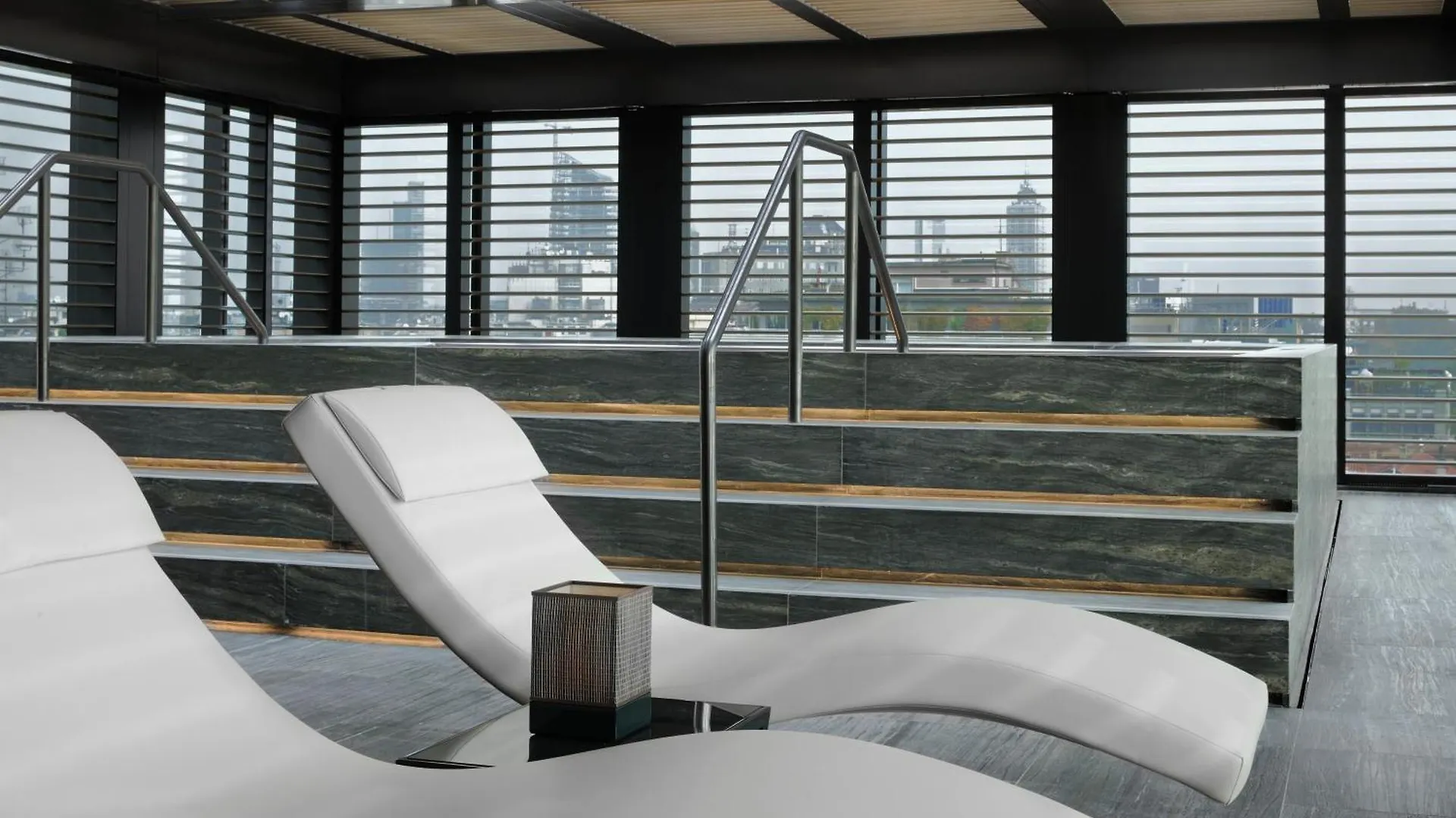 Armani Hotel Milano contacts